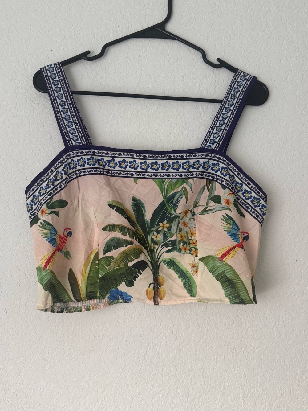 Tropical Parrot Print Crop Top - Pink